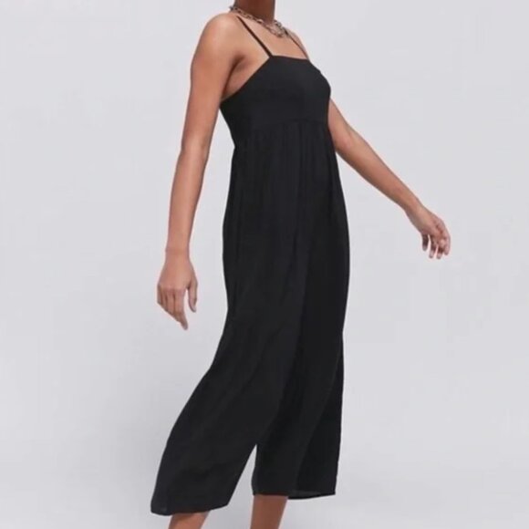 URBAN OUTFITTERS UO Wide Leg Jumpsuit Solid Black Sleeveless Cropped Crop Ankle - Picture 1 of 16